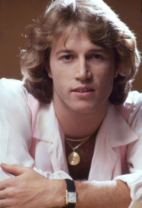 44 Amazing Color Photos of Andy Gibb in the 1970s and 1980s